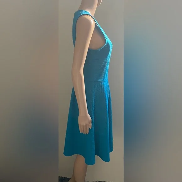 Papermoon - Picture 2 of 3